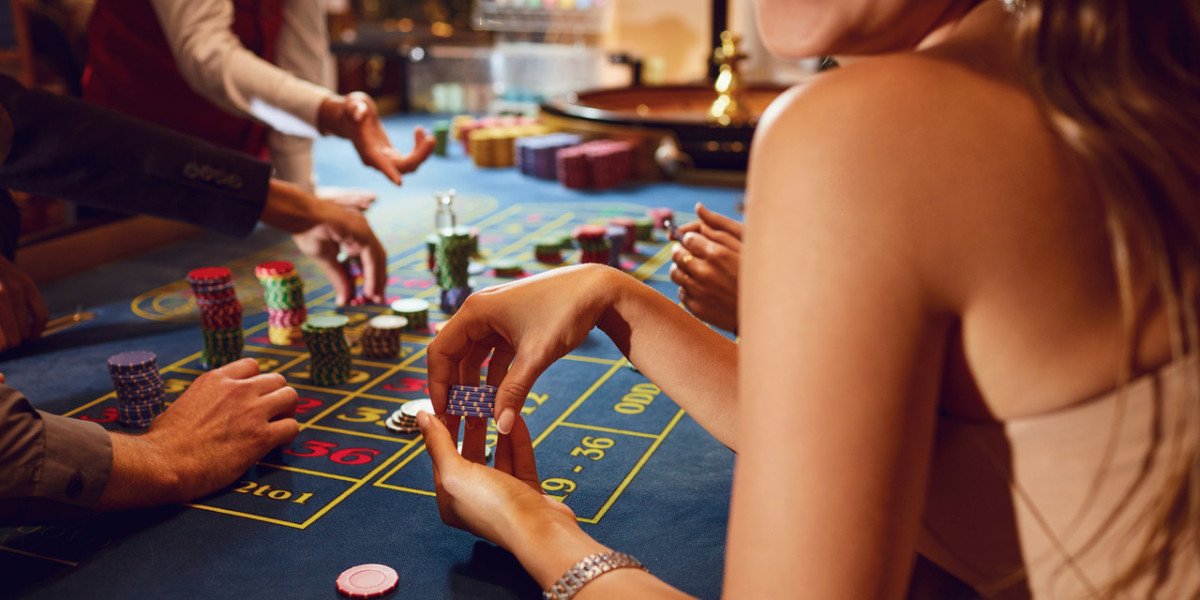 Explore the Pleasure of Baccarat Sites!